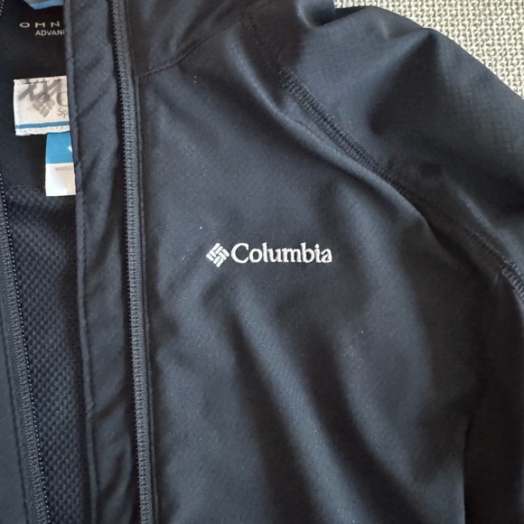 Columbia Omni-Shield Softshell Jacket – Black – Women’s Medium - Picture 2 of 5